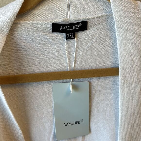 AAMILIFE NWT Women's White Cardigan Sweater - Picture 3 of 5